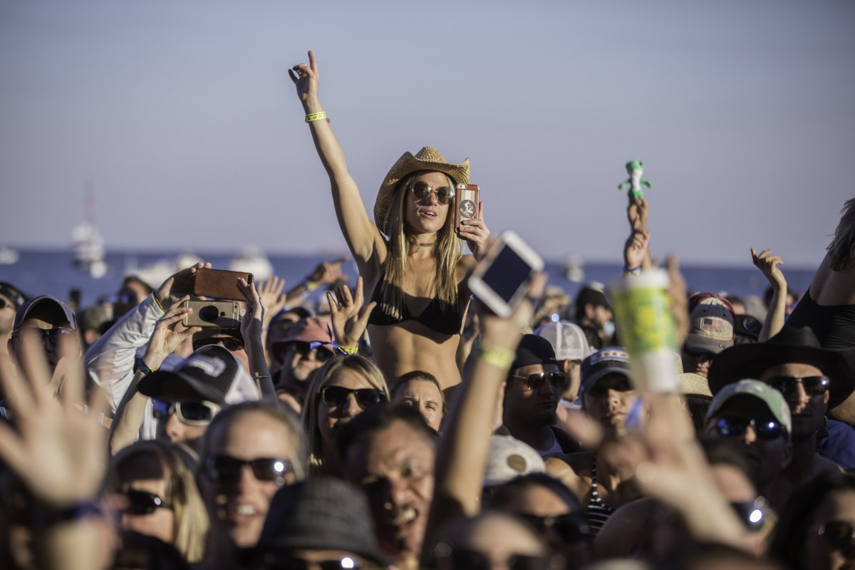 Country music lovers hit the beach for the Tortuga Music Festival
