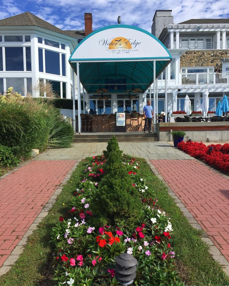 Water’s Edge Resort and Spa